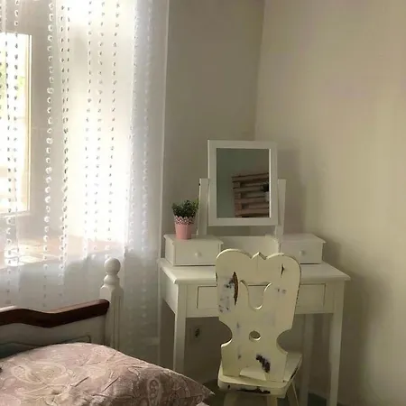 Apartment Tulipanos Vendeghaz Igrici